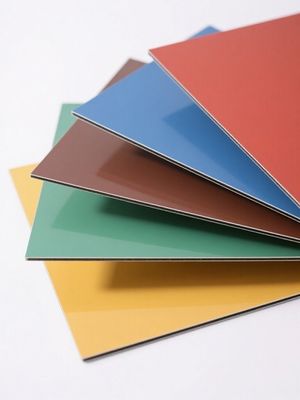 Ανθεκτικό στις καιρικές συνθήκες σύνθετο πάνελ αλουμινίου με επίστρωση PVDF | Υλικό εξωτερικών πινακίδων με προστασία UV